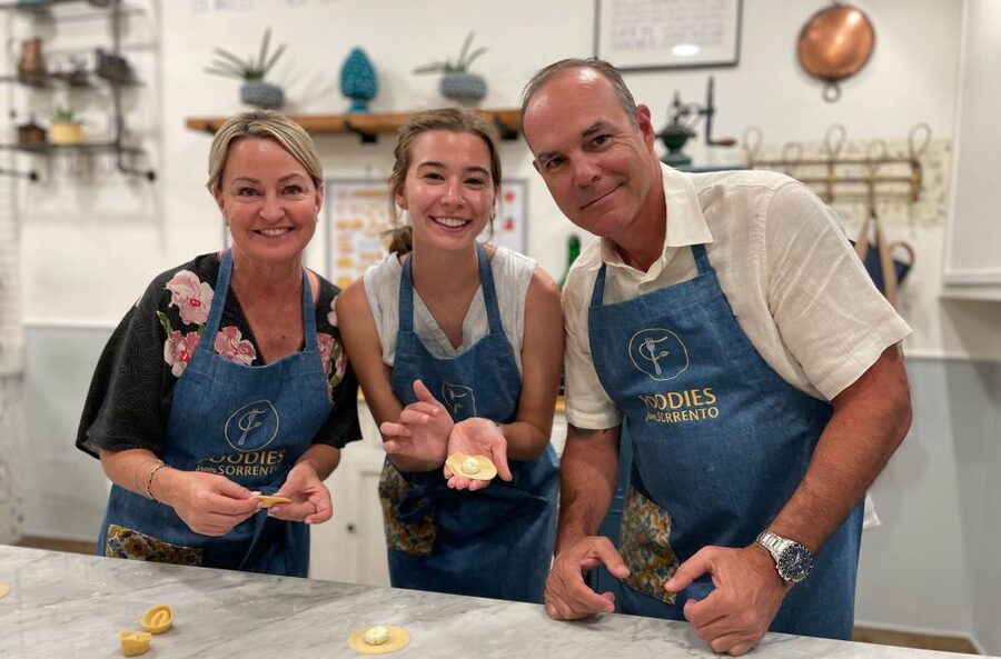 Trastevere Pasta Masterclass with Foodies from Rome - Pesto ravioli: a third shape and fresh flavor