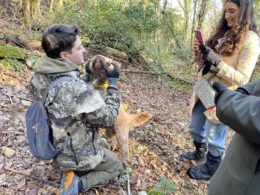 Truffle hunting in Chianti with pasta cooking class & lunch - What the four-hour experience is really like