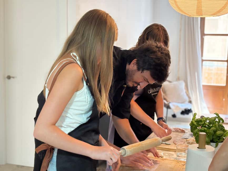 Valencia: Fresh Pasta Workshop with Lunch/Dinner in the Center - Finishing with the chef’s homemade dessert