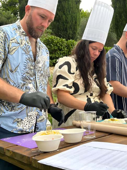 Valnerina/Pasta cooking class in a 12th century location - Cooking inside the Abbazia of San Pietro in Valle