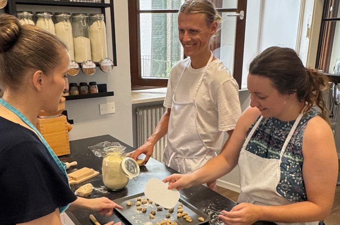 Vegan Pasta in Verona in a family home Kitchen - What makes this Verona pasta class different