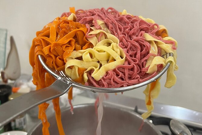 Venice Cooking Class in Mestre – Pasta & Tiramisu, wine and more - Group size and communication can shape the night