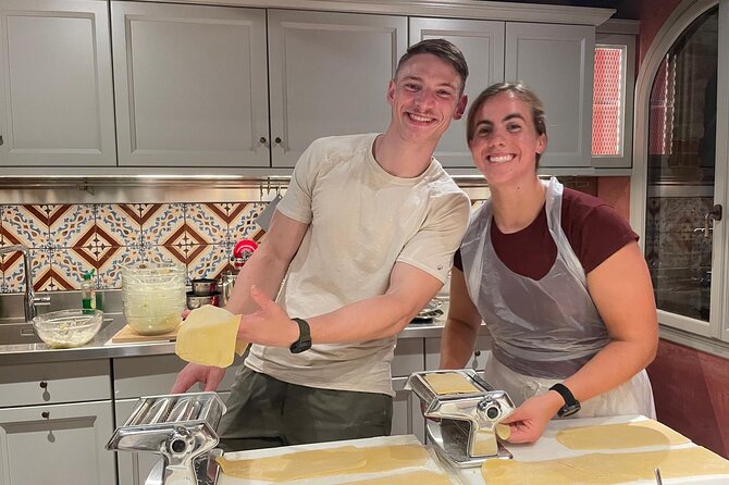Venice: Pasta and Tiramisu Cooking Class - Making tiramisu with the host’s tips