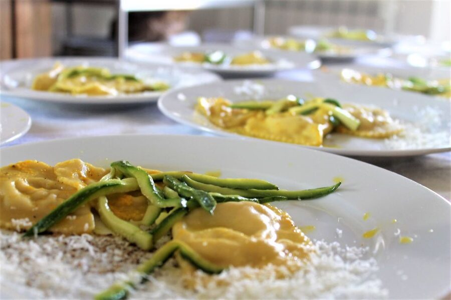 Verona Handmade Fresh Pasta Class in a Cozy Home - Timing, transport, and booking advice