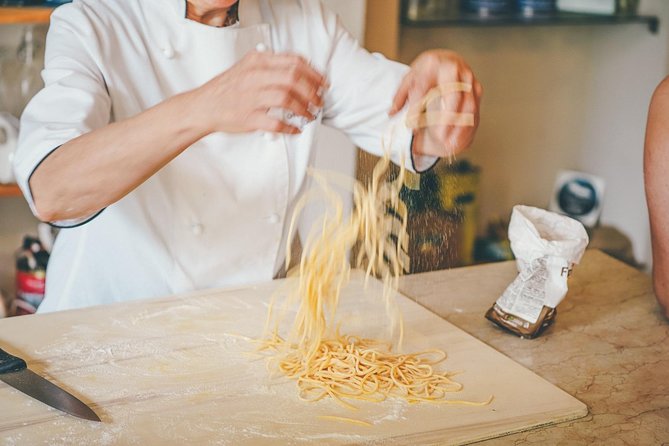 Verona: Italian Cooking Class with Pasta, Risotto and Tiramisù - The class at a glance