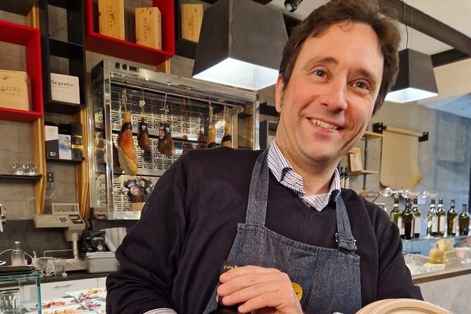 Verona: Pasta and Tiramisu Cooking Class With Free Flowing Wine - Making Pasta Dough From Flour to Fettuccine