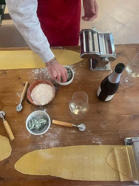 Verona: Pasta Cooking Class with Wine Tasting - Timing, group size, and useful planning advice